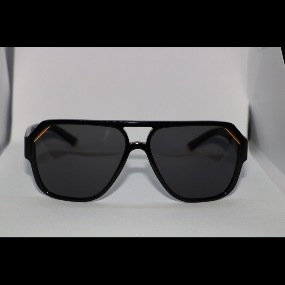 Dolce and Gabbana Sunglasses 4138